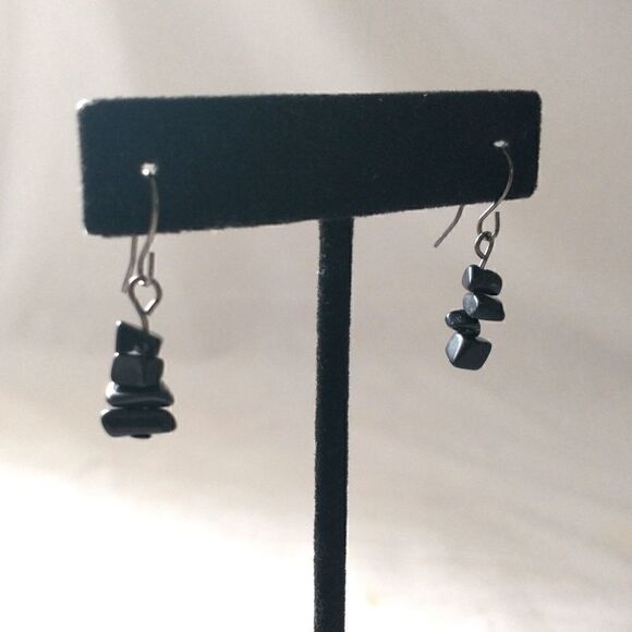 Dainty Stone Chip Dangle Earrings Black Pierced Goth Bohemian Silver Tone Fairy - Picture 8 of 16